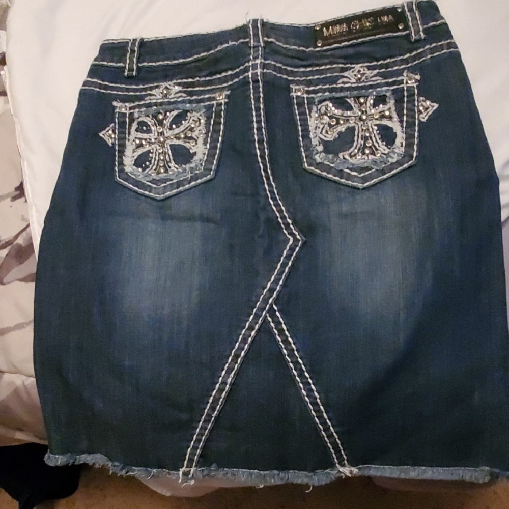 Embellished Denim Blue Jean Skirt.-Sz M
